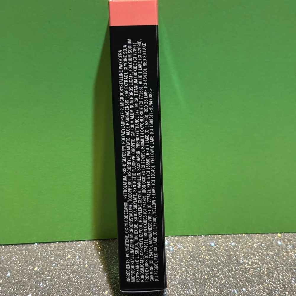 BNIB! MAC Cremesheen Glass in JUST SUPERB 201
ππ€©π - Picture 7 of 8